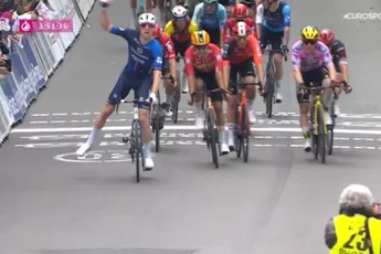 Hij doet het weer! Lewis Askey sprint (met 1 been) naar tweede profzege in tweede etappe Vierdaagse van Duinkerke