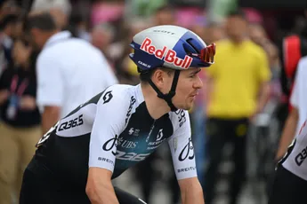 Niet zwaar genoeg, onvoorbereid en pure pech: hoe Tom Pidcock tóch nog iets kan maken van zijn Giro d'Italia