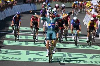 🎥 Samenvatting etappe 8 Tour de France 2025: En plots zijn daar de benen van Wout van Aert