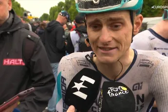 Emotionele Mohoric zegt sorry voor gedrag tegen Bahrain Victorious-staf: 'Maakte me niet uit of ik naar ziekenhuis of diner moest'