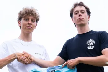 En Bas Tietema zag dat het goed was: 'Tsjechisch wonderkind' Kopecky maakt indruk tegen Pedersen, net als nieuwste aanwinst