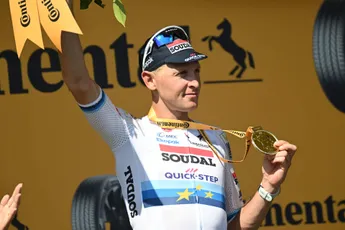 Kooij ging te vroeg, en dus kon Merlier vrij simpel winnen in lastige sprint Renewi Tour: 'Te vroeg is dodelijk'