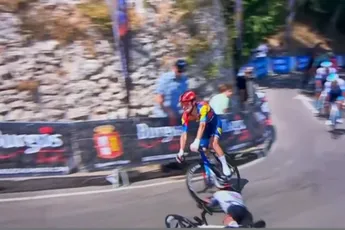 🎥 Ciccone reed over armen Del Toro heen en excuseert zich: 'Hopelijk is alles in orde'