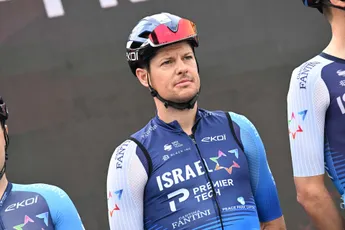 Fuglsang slaakt zucht van opluchting na laatste koers: 'Prettig om zonder Israël-logo rond te rijden'