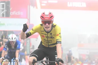 Visma | Lease a Bike moet mogelijk met handen aan de bagagedrager van Vingegaard: 'Pogacar is hier niet, hè'