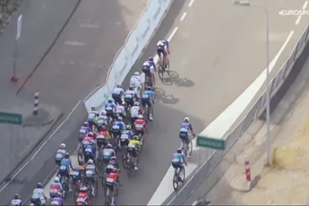 Sprinttrein Picnic PostNL - nog zonder Jakobsen - op de rails in rit 1 Renewi Tour: Bittner eindigt na lead-out Eekhoff wel naast podium