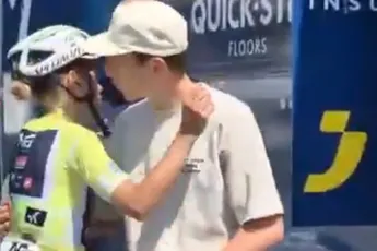 🎥 Zigart ontroostbaar na pijnlijk verlies in Romandië, behalve door verloofde Pogacar