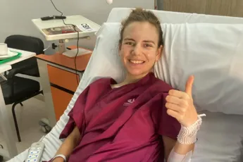 Seizoen Tourster Gigante voorbij: Australische zwaar geblesseerd na val op training en moet weer lang toekijken