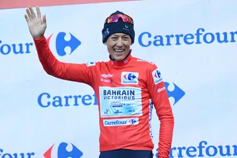 Rode truidrager Træen overleeft nieuwe test in Vuelta: 'Op een gegeven moment kreeg ik hulp van twee Jumbo-jongens'