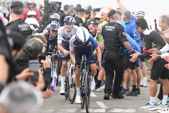 Na Vingegaard en Almeida begint strijd om plek 3 in Vuelta los te komen: 'Weten dat we hem moeten flikken'