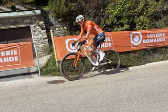 Geen WK gravel en geen EK weg: Mathieu van der Poel zet na 29e plek op WK mountainbiken direct punt achter seizoen