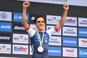 Na medailles op WK, EK en Avenir-revelatie krijgt Frans toptalent WorldTour-contract bij Groupama-FDJ
