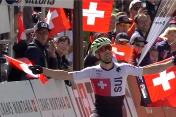 Legendarische Schurter (39) neemt in stijl afscheid in laatste MTB-wedstrijd, Pieterse valt en geeft op bij vrouwen