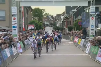 Cees Bol en crashes kunnen Merlier niet stoppen: Europees kampioen pakt zijn vijftiende (!) in Omloop van het Houtland