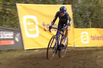 'Zal dat paaltje nog wel een paar dagen voelen', lacht Lucinda Brand, die zich na nederlaag klasse sportvrouw toont