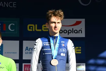 'Op zijn leeftijd misschien zelfs sterker dan Pogacar': heel Frankrijk looft Seixas, maar onvermijdelijke vraag doemt ook op