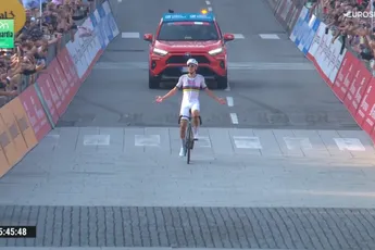 Ongenaakbare Pogacar treedt in voetsporen van Fausto Coppi en wint voor vijfde keer op rij Ronde van Lombardije