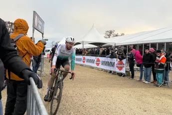 Joris Nieuwenhuis haalt toch een cross uit krankzinning schema: 'Ik heb me daar in maart al op ingesteld'