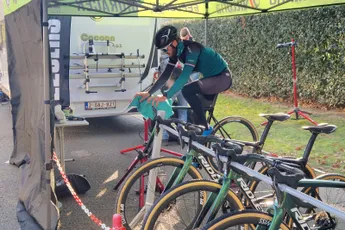Seizoen toch niet on hold voor Tobbende Nieuwenhuis, maar wel veel zorgen en onduidelijkheid