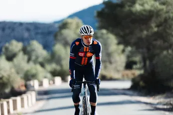 Fabio Jakobsen werkt serieus relaas af over (opnieuw) gevreesd einde carrière, maar lacht minzaam bij sprintvraag