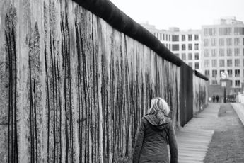 Van der Kolk: 'Ik weet niet of het goed is dat de Berlijnse muur is gevallen'