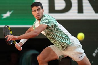 Liveblog Roland Garros: Djokovic naar halve finales, Alcaraz eenvoudig langs Tsitsipas