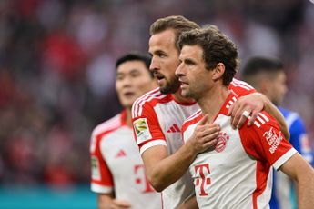 Voetbal op zaterdag: Bayern pakt laatste strohalm, United verliest aansluiting met top 4