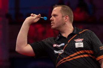 Van Duijvenbode tops averages from Players Championship 30 (PDC Super Series 8)