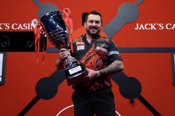Confident Clayton after claiming World Series of Darts Finals: "I'm enjoying every second"