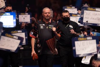 Part on Van Barneveld's second round performance against Cross: "He didn't handle the adversity very well when it started going against him"
