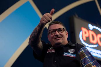 Anderson on COVID-19 outbreak at World Darts Championship: "Call it a day, do away with it this year"