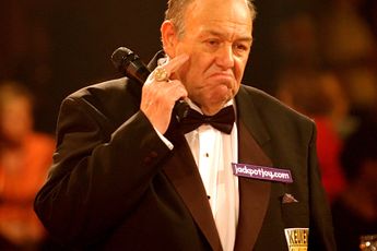 Van Barneveld on legendary Master of Ceremonies Fitzmaurice: "He will always be the voice of darts"