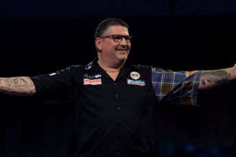 Anderson berates crowd after reaching World Darts Championship semi-final: "The more they chant against me, the more I'm going to enjoy it"