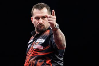 Clayton set to face Smith in Premier League Night 16 final in Newcastle