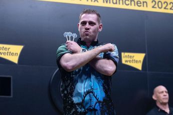 Van Peer wint Nederlands duel in Leverkusen en treft Wade in tweede ronde