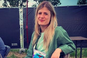 Eva De Roo toont voor het eerst haar zoontje en hij verovert iedereens hart