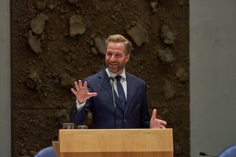 Kabinet lacht zich kapot: 'Meerderheid Nederlanders staat achter 2G-systeem en lockdowns'