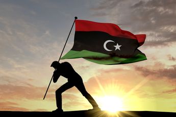 Generaal Haftar weggelopen bij Libië-overleg - EU-president geeft Haftar schuld van instabiliteit