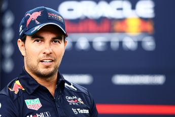Video | Pérez rijdt van New York naar Miami in oude Red Bull-bolide