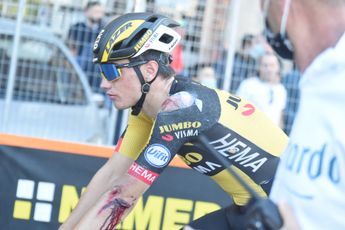 Kooij valt in finale Gran Piemonte, maar sprint toch naar podium: 'Aanpassen en door gaan'