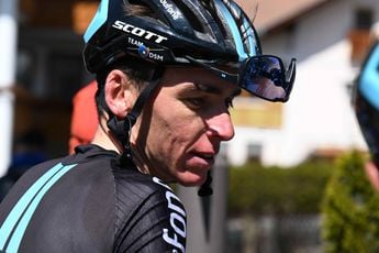 Team DSM verduidelijkt verhoudingen binnen Giro-team: wat met Bardet en de twee sprinters?