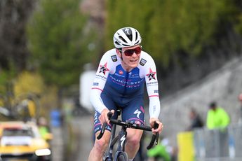 Loeisterke Schmid ontbeerde geluk in explosieve Giro-etappe: 'Ik zat alleen, Lotto was met drie'
