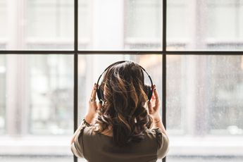 Muziek: alleen geluid of ook psychologisch helpend?