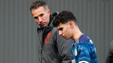 'Van Persie selecteert eigen zoon: twee talenten in wedstrijdselectie'