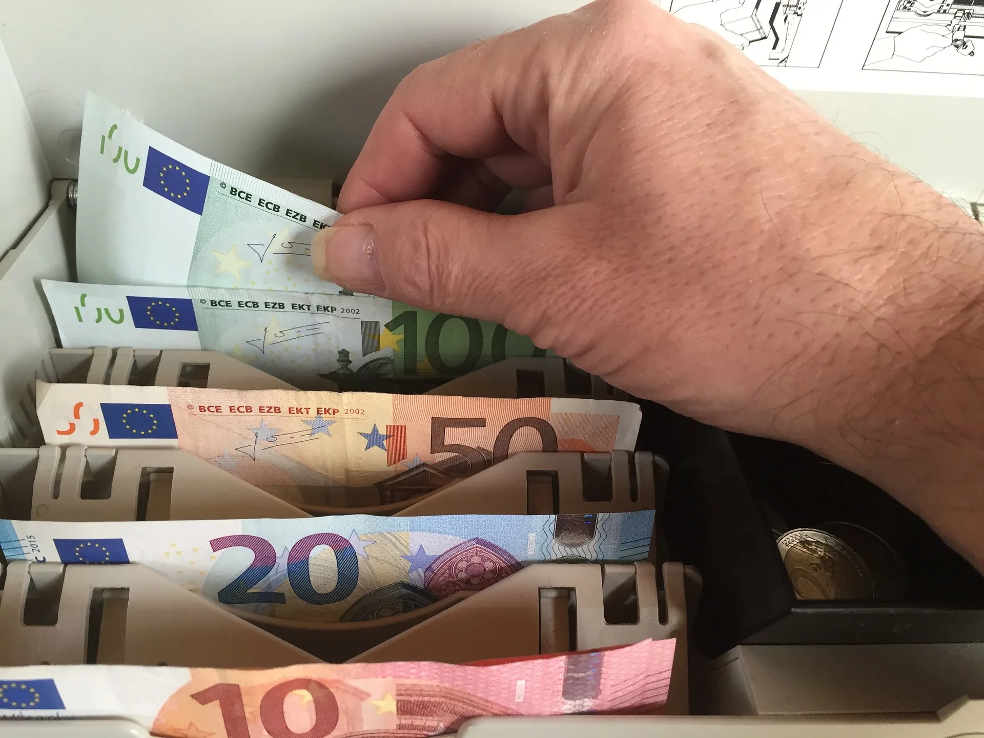 euro 1306189 1920