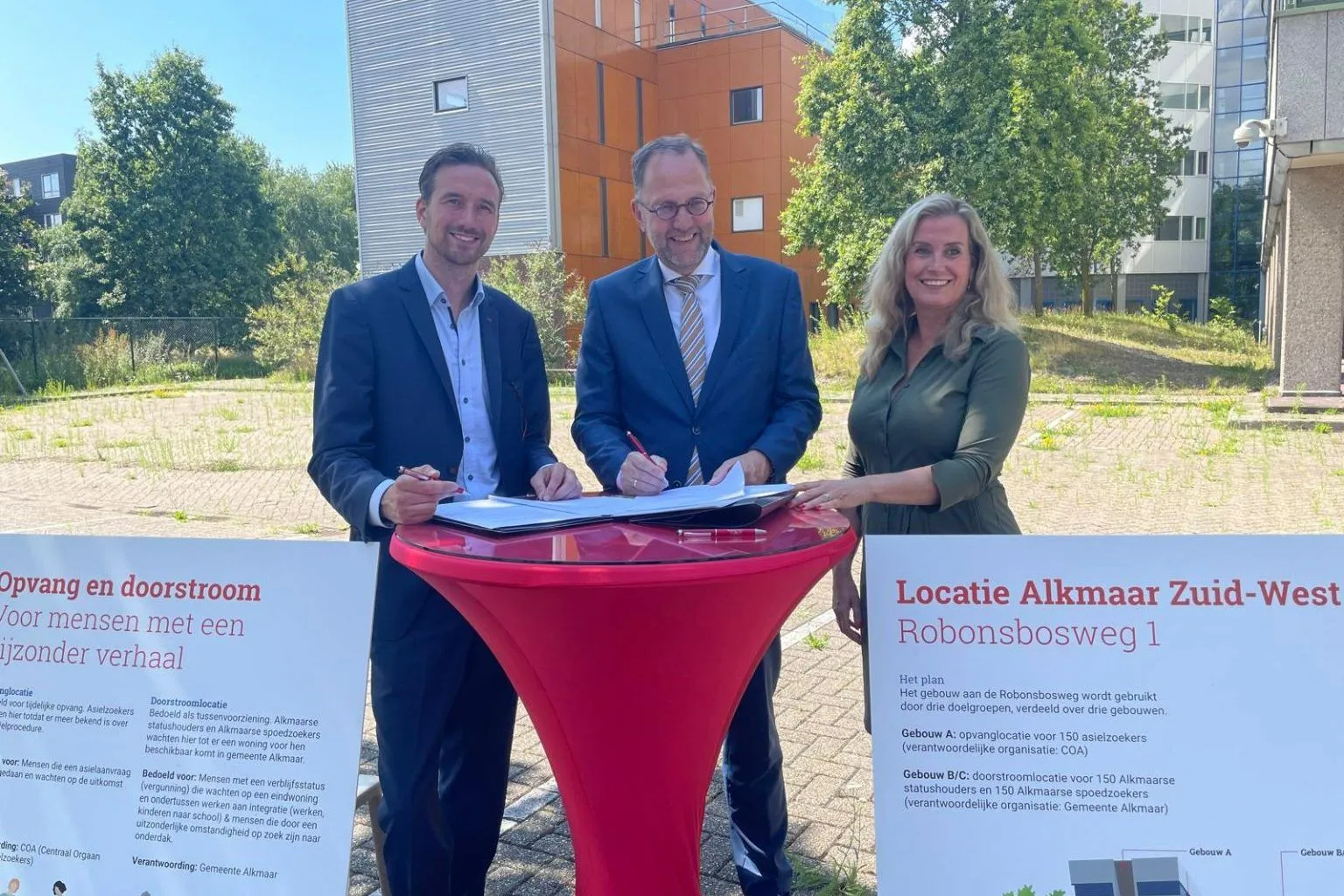 foto ondertekening bestuursovereenkomst rbb weg met coa 18 jul 2024 1536x1152