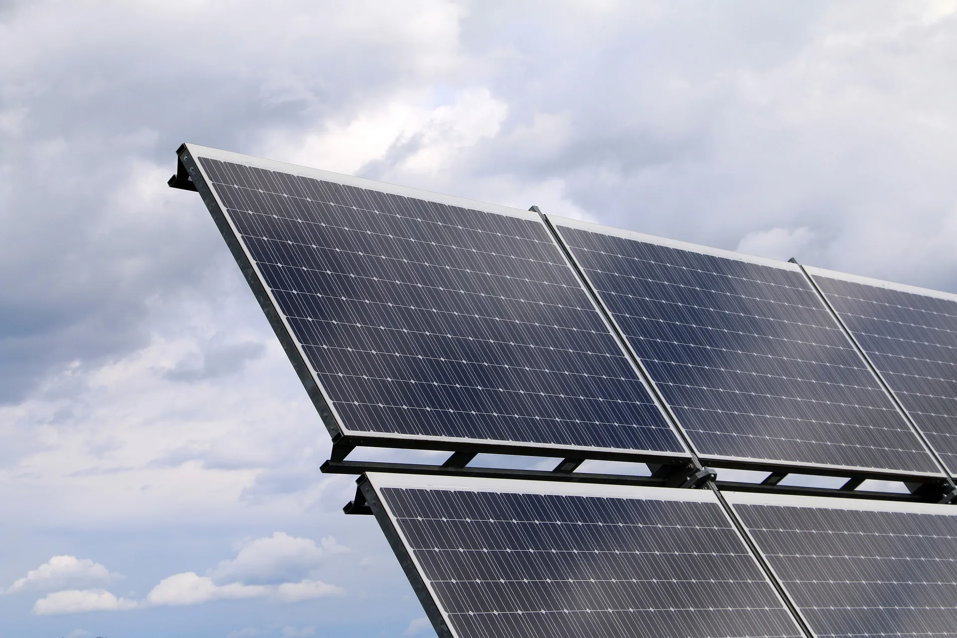 photovoltaic 2799982 1920