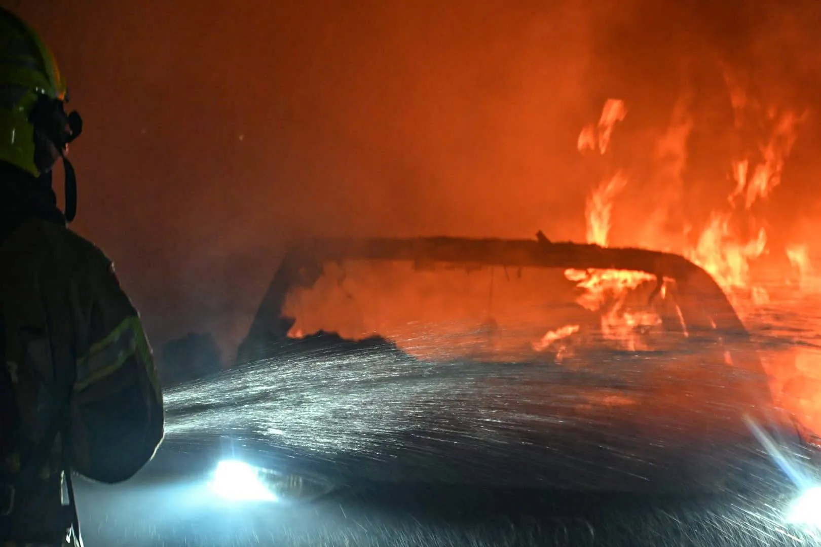 21FD1EA2-C5F8-42FE-81A1-84BCDD6E9698