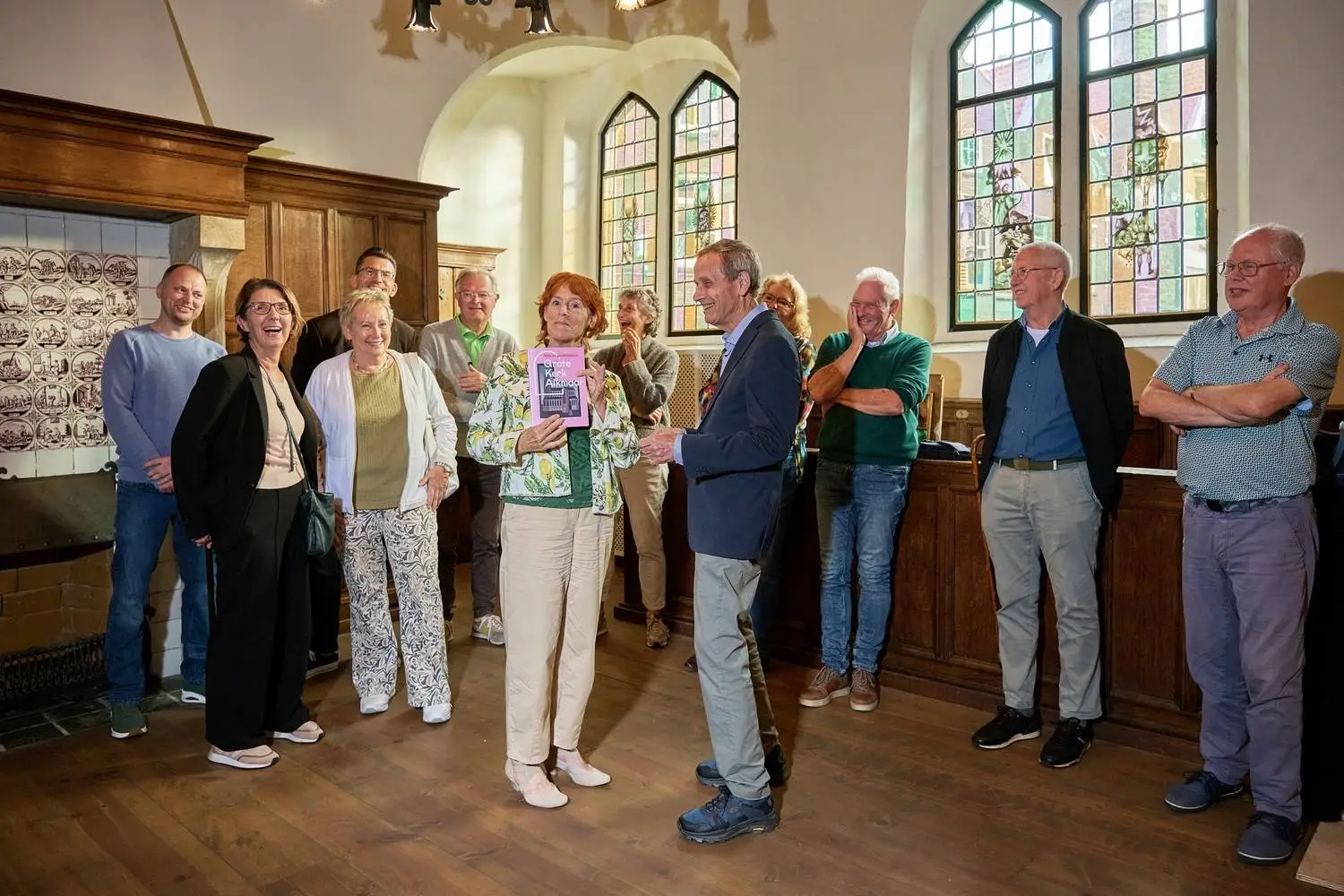 Overhandiging boek GK foto Rick Akkerman