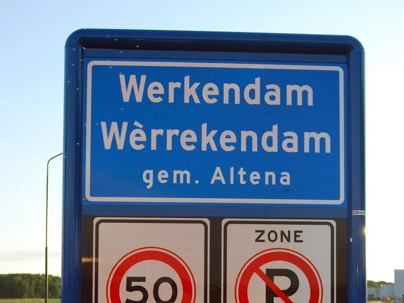 Vernieuwde pleinen in Werkendam feestelijk geopend